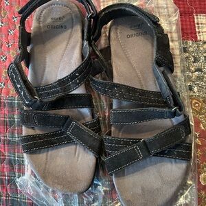 Earth Origins Women's Black Strappy Sandals
